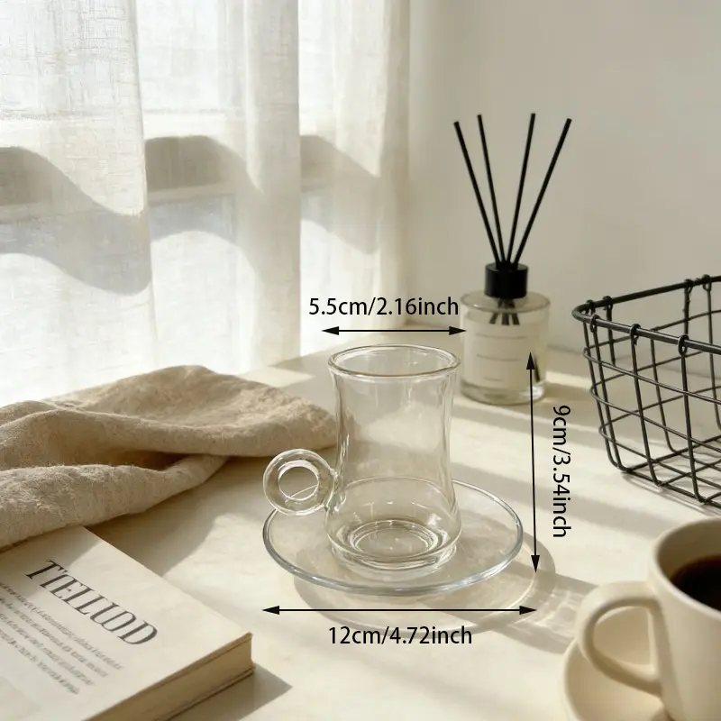 Turks koffieglas met ringhandvat en schotel